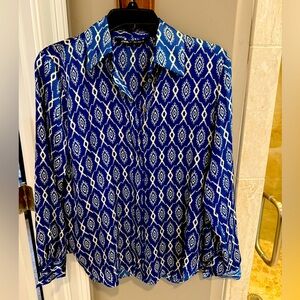 Zara Blue and White Patterned Button-Up Shirt